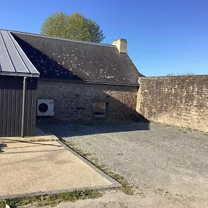 Magnifique Longere Au Calme De Kerminaouet Hébergement de vacances